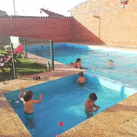 Casa De Pueblo Semesterbostad Babilafuente