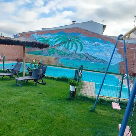 Casa De Pueblo * Babilafuente