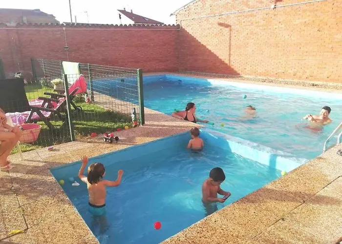 Casa De Pueblo 펜션 Babilafuente