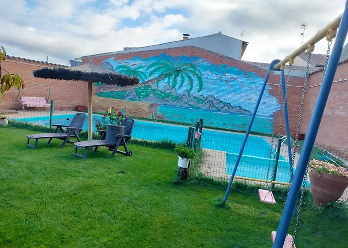 Casa De Pueblo * Babilafuente